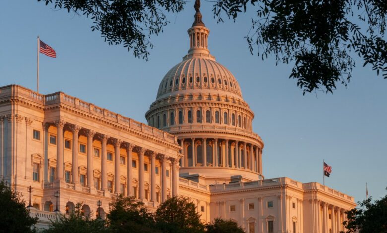 Forecast Shifts 14 Races Towards Democrats in Final Days Before Midterms