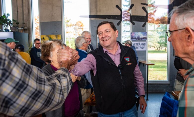 Maine Laundromat Owner Says She Was Tricked Into Starring in Troy Jackson Ad