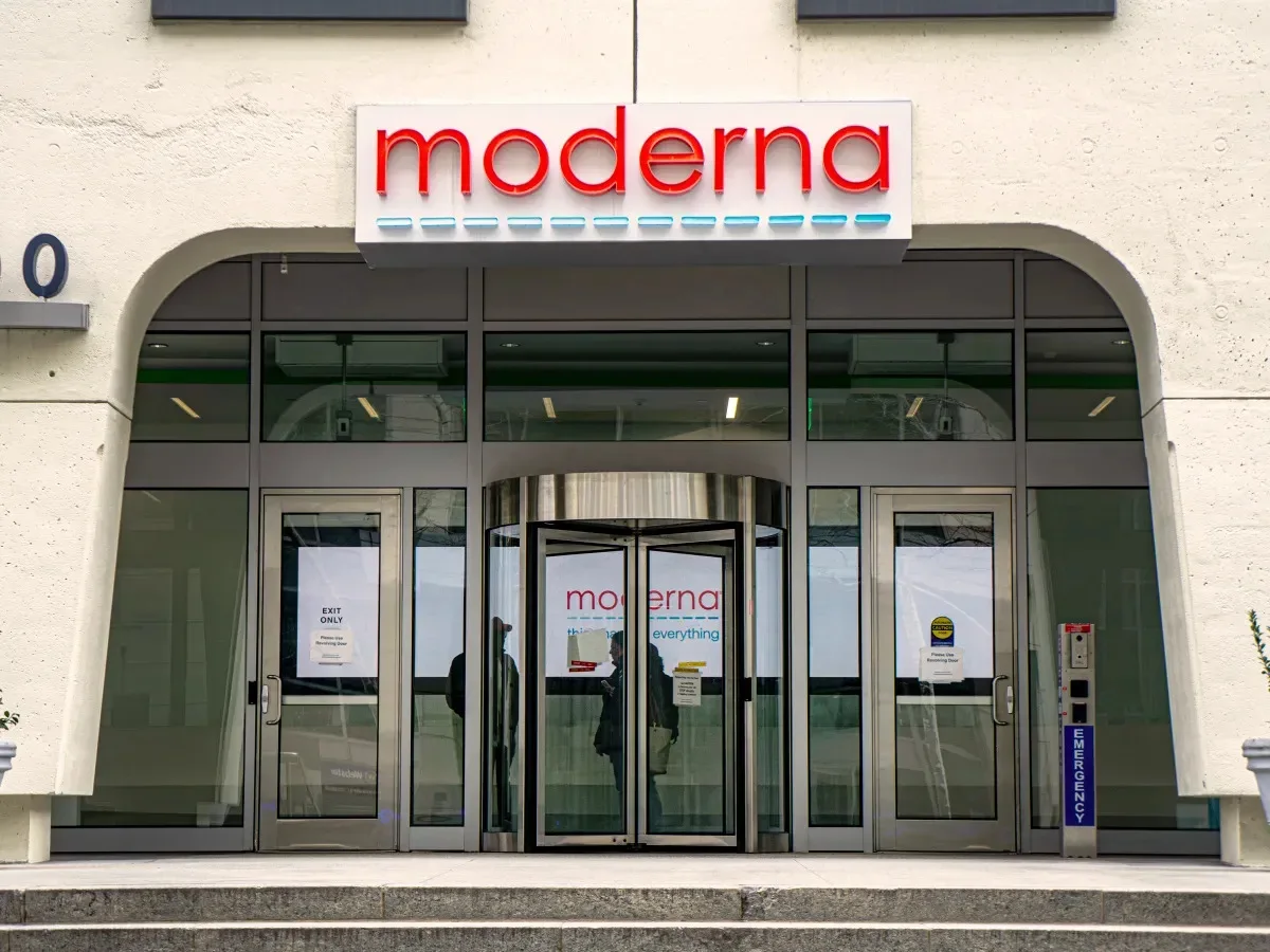 Moderna, Chevron, and Visa Reach 52-Week Highs on Market Optimism and Catalysts